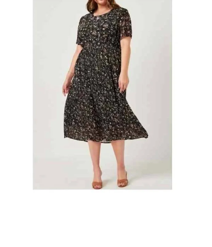 women's bell-sleeved dressesPleated Floral Midi Dress in Black Floral