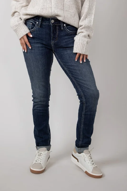 women's denim jeans for a casual FridaySilver Jeans Mid Rise Girlfriend Jeans for Women | L27137ECF332