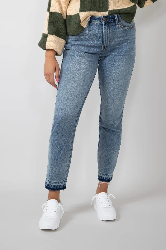 women's white denim jeansJudy Blue Mid Rise Boyfriend Jeans for Women | 88818-MD