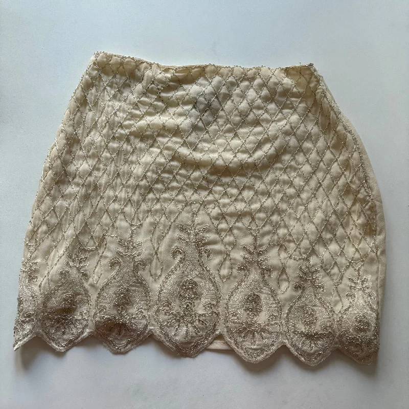 women's knitted skirtsSkirt Mini & Short By En Creme In Cream, Size: S