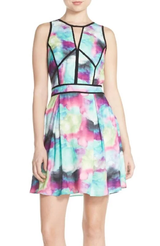 women's stretch dressesFit And Flare Sleeveless Mini Cocktail Dress In Multicolor