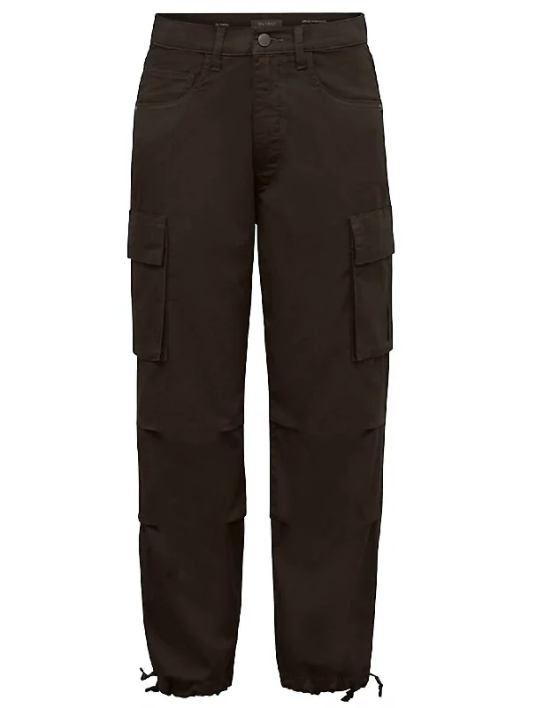 women's sweatpantsWomen's Gwen Jogger Cargo Twill Pant In Black